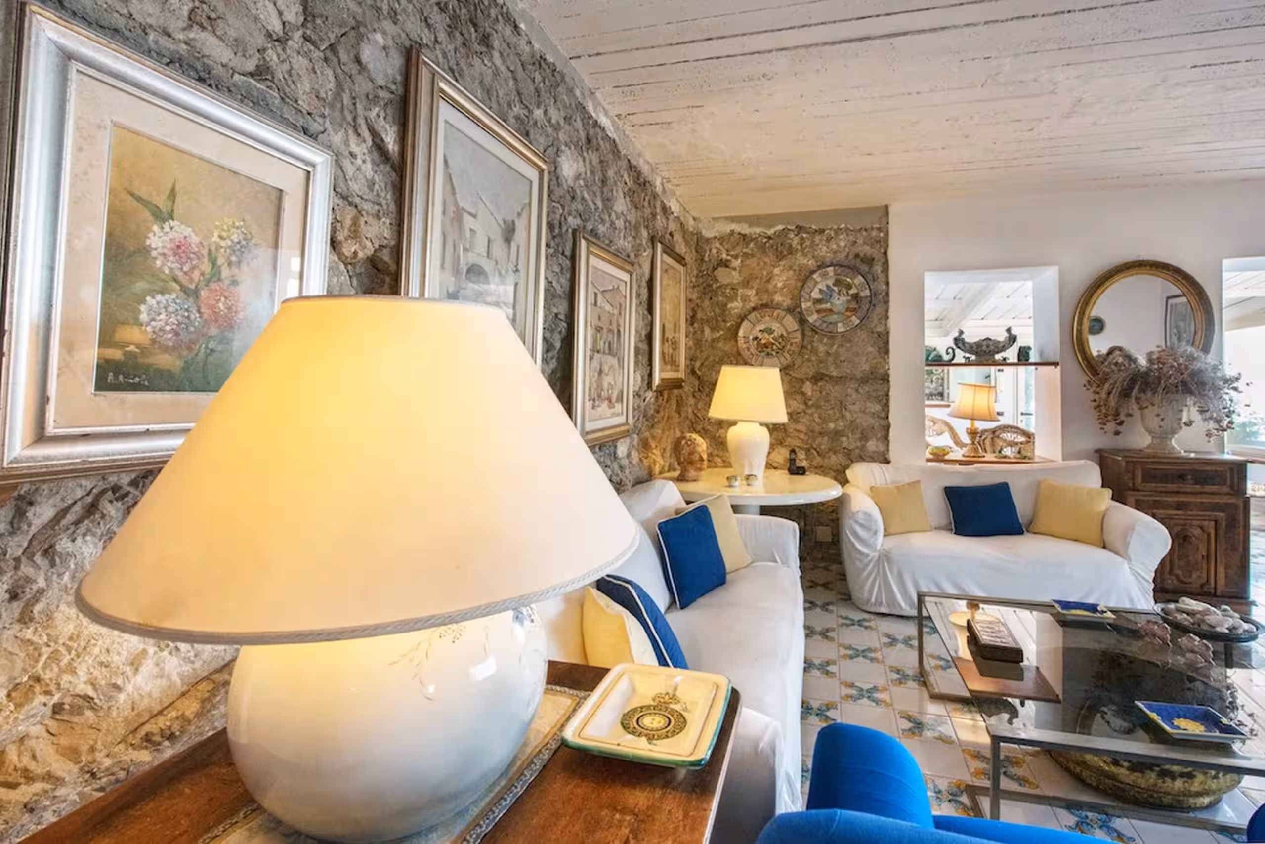 Outdoor living at Villa il Corallo